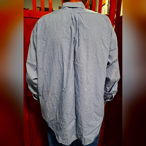 IZOD men's long sleeve button up shirt. Blue & white stripes. Size 18 XXL - Picture 2 of 6